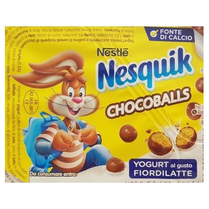 Nestlé йогурт с шариками Nesquik Chocoballs, 120 г