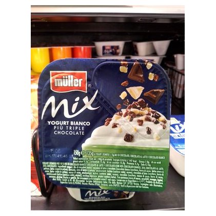 Müller Mix Triple Choco йогурт с тройным шоколадом, 150 г