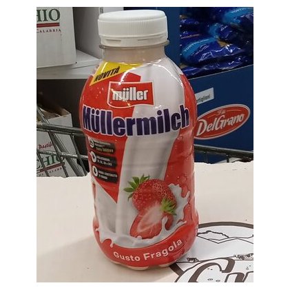Müllermilch молочный коктейль со вкусом клубники, 400 мл