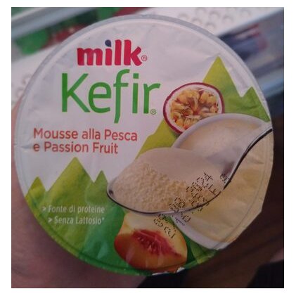 Milk кефирный мусс персик-маракуйя, 125 г