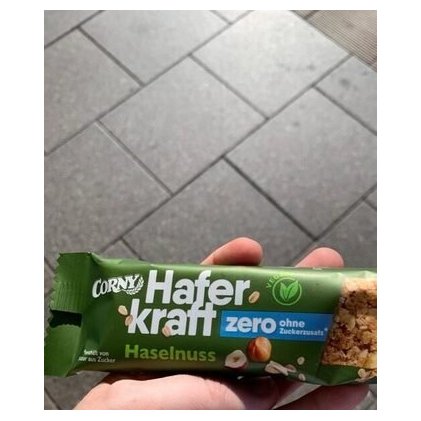 Corny Haferkraft sugar-free hazelnut cereal bar