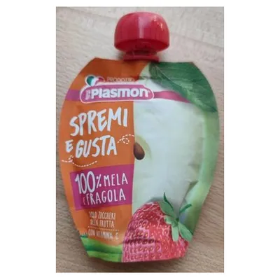 Plasmon Spremi&Gusta apple and strawberry fruit puree pouch, 100 g