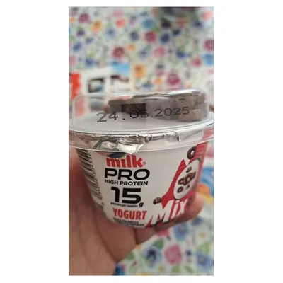 Milk Pro протеиновый йогурт Mix с колечками и шоколадной крошкой, 180 г