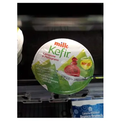 Milk raspberry and pomegranate kefir, 150 g