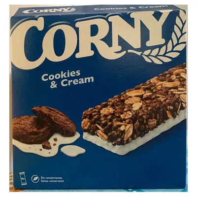 Corny Cookies & Cream cereal bar, 138 g