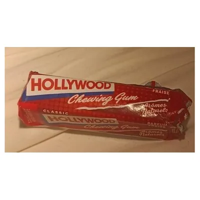Hollywood Strawberry chewing gum, 31 g