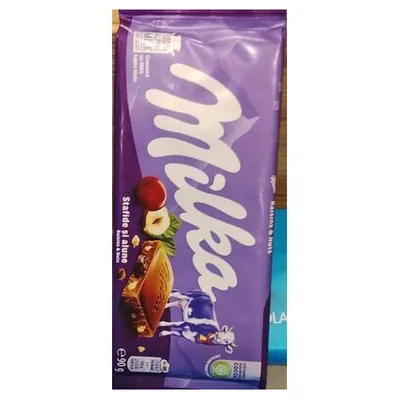 Milka Raisin & Nuts chocolate, 90 g